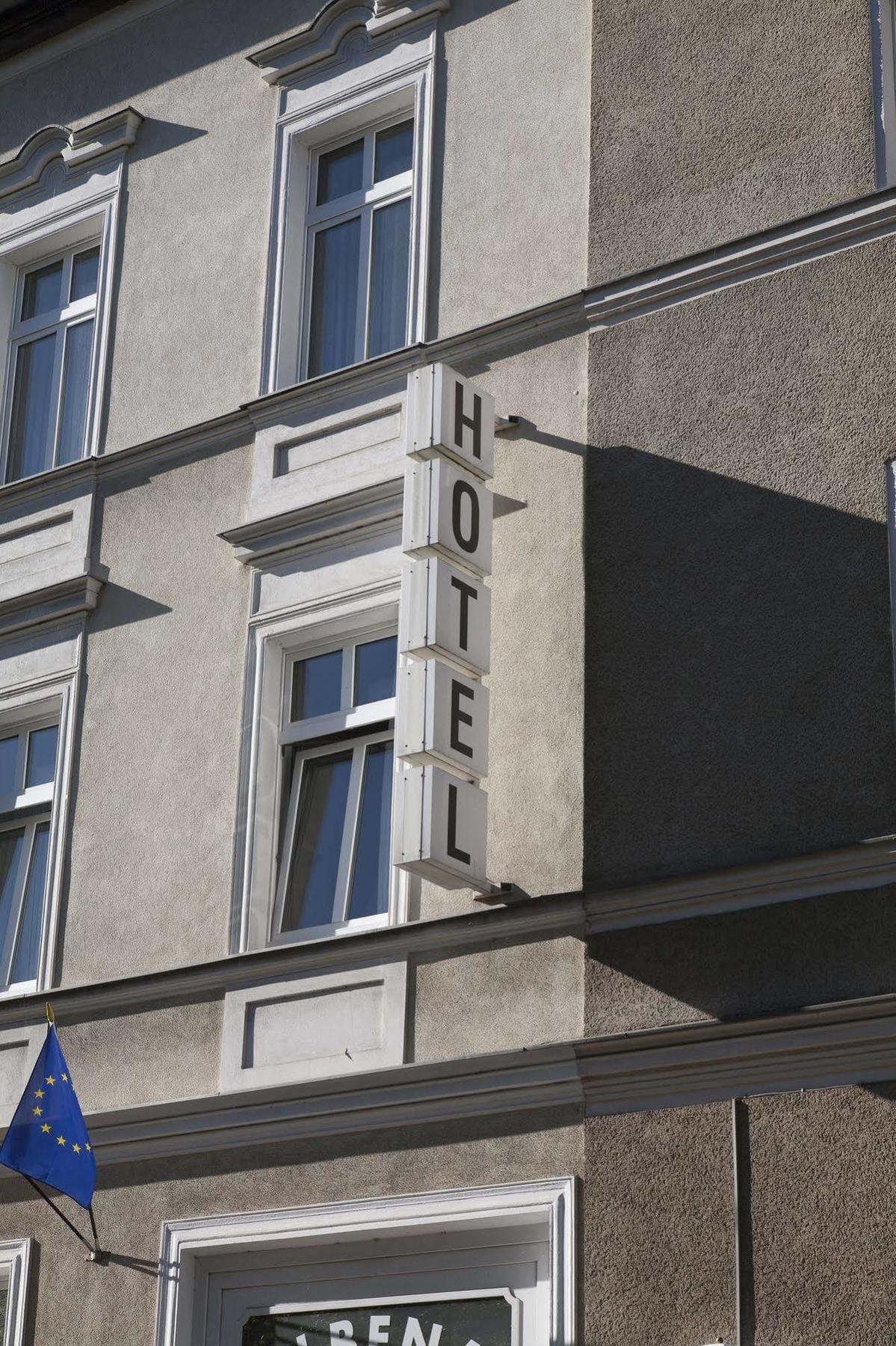 Hotel Albena - Garni Hotel Fürstenwalde Kültér fotó