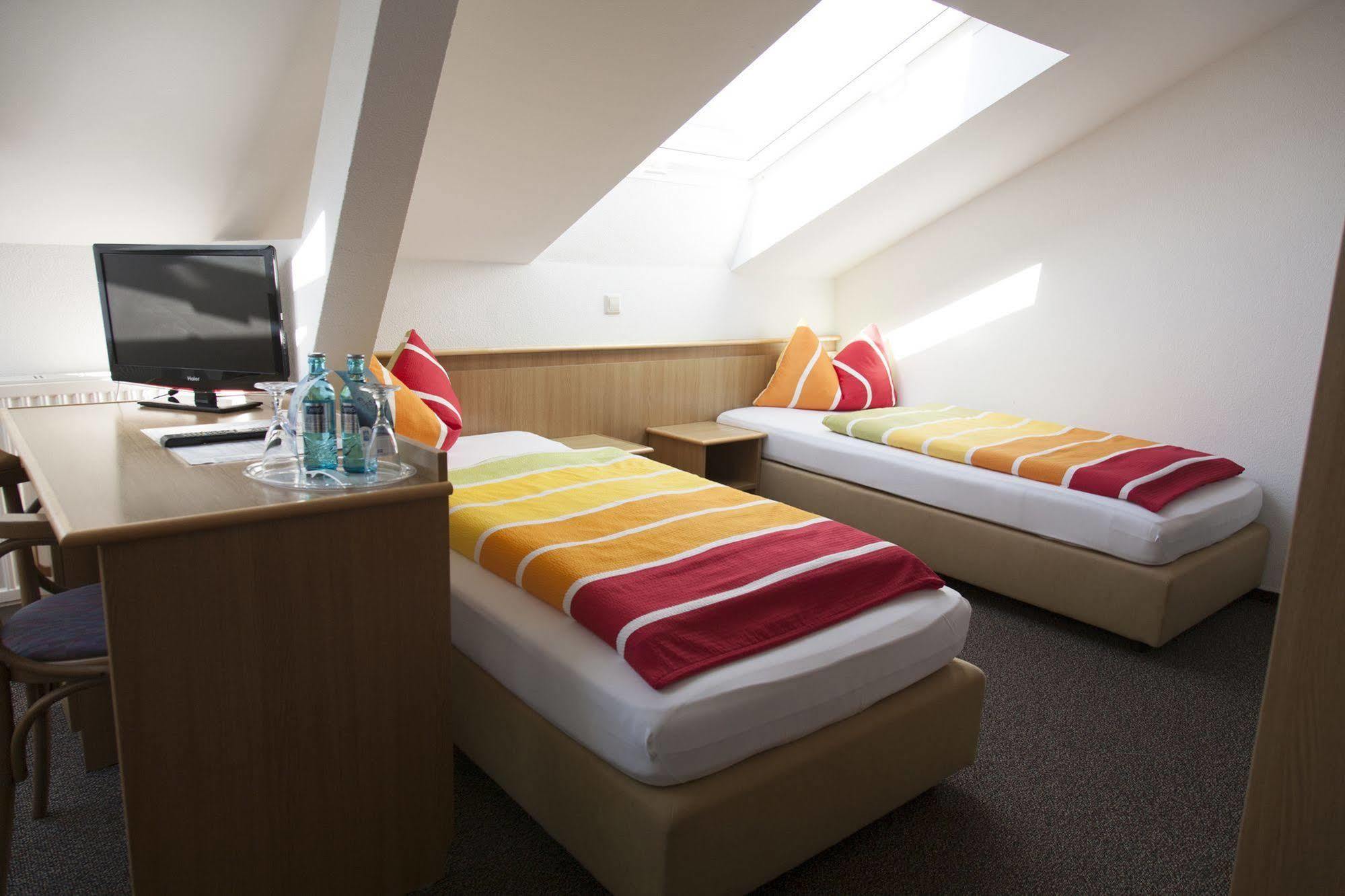 Hotel Albena - Garni Hotel Fürstenwalde Kültér fotó