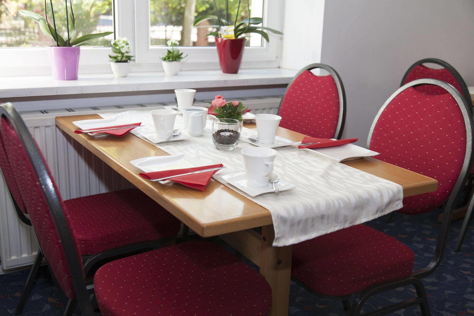 Hotel Albena - Garni Hotel Fürstenwalde Kültér fotó
